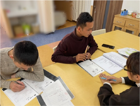 入国後講習事業